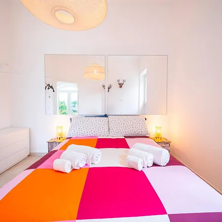 Private Pool & Parking Donna Lina