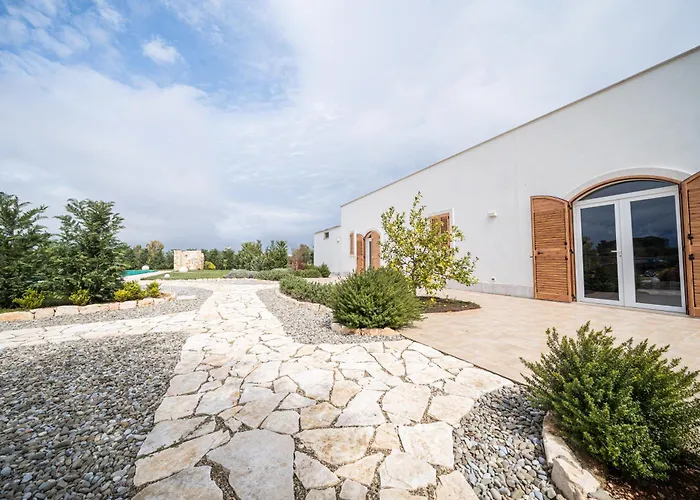 Private Pool & Parking Donna Lina בית נופש